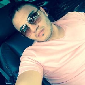 Meet your Posher, Ali